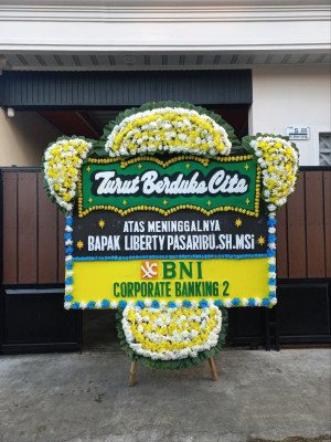 Papan Bunga Duka di Batupoaro