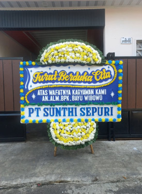 Papan Bunga Duka di Batupoaro