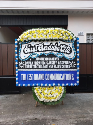 Papan Bunga Duka di Batupoaro